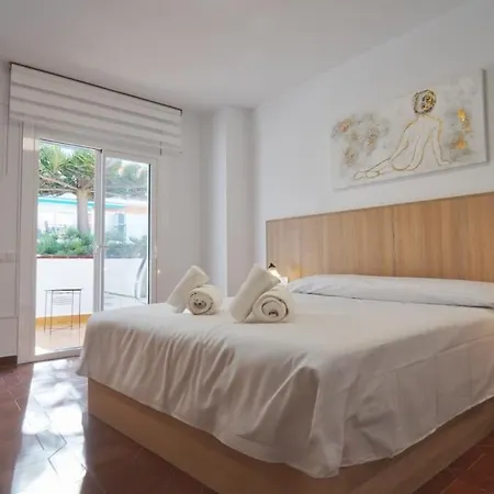 Seahomes Vacations - Chill & Pool 200m