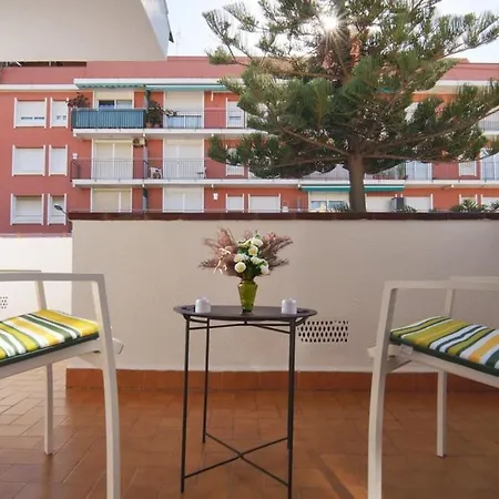 Seahomes Vacations - Chill & Pool 200m * Pineda de Mar