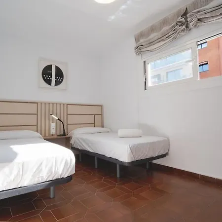 Seahomes Vacations - Chill & Pool 200m Willa Pineda de Mar