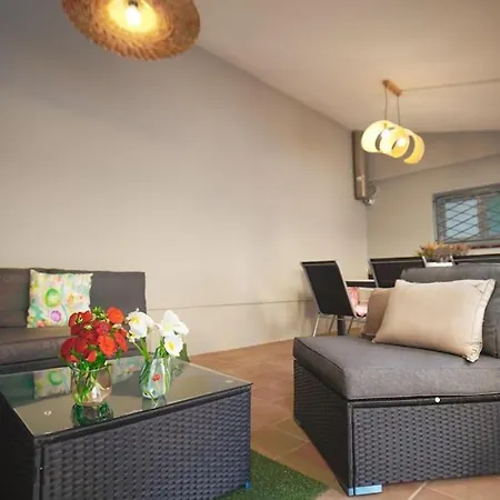 Seahomes Vacations - Chill & Pool 200m